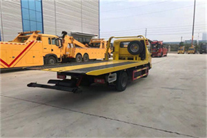 大石桥非事故拖车